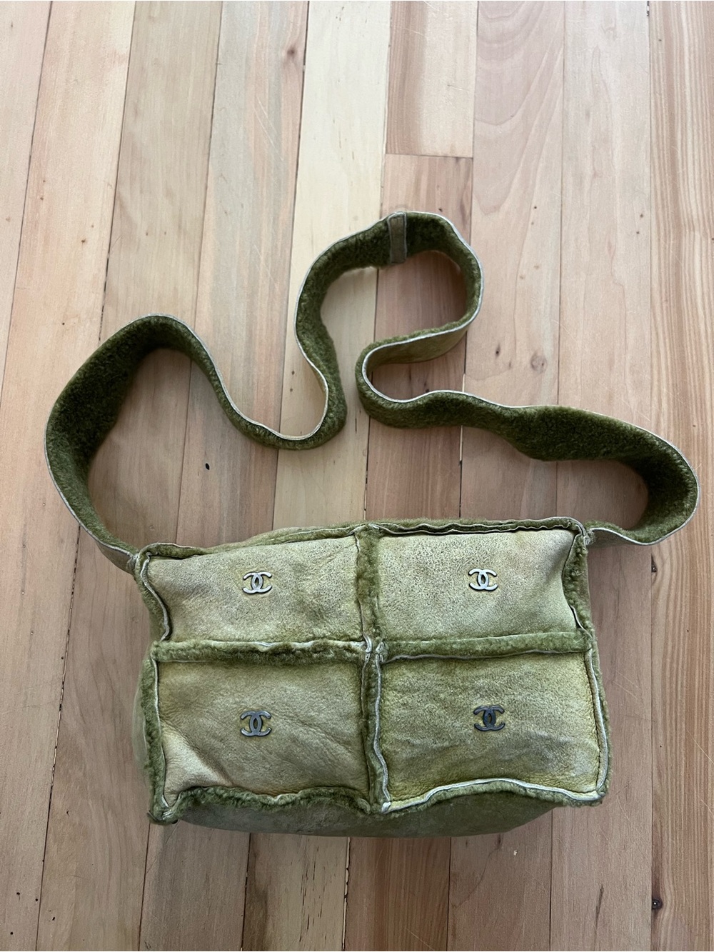 CHANEL VINTAGE Olive Green Shearling Messenger Bag with CC Hardware